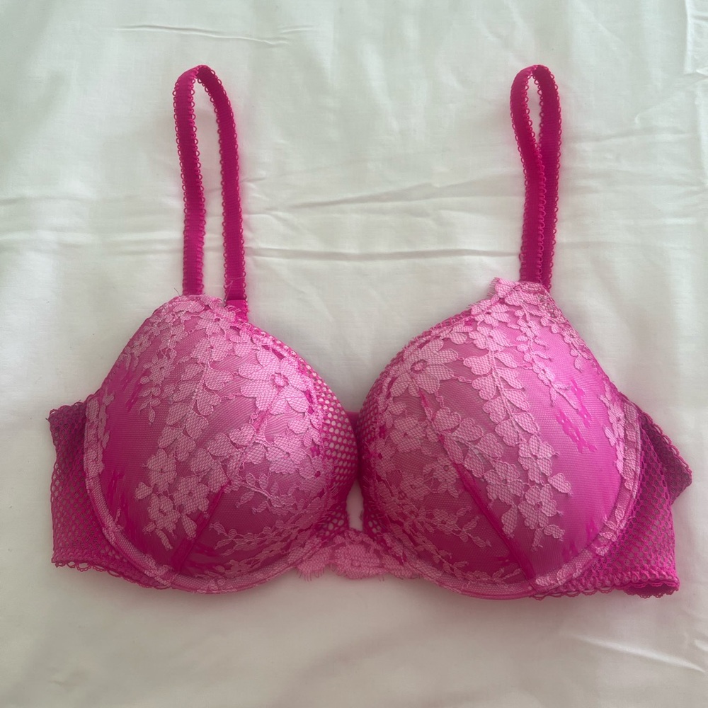 Victoria's Secret Vibrant Pink Floral Lace Bra